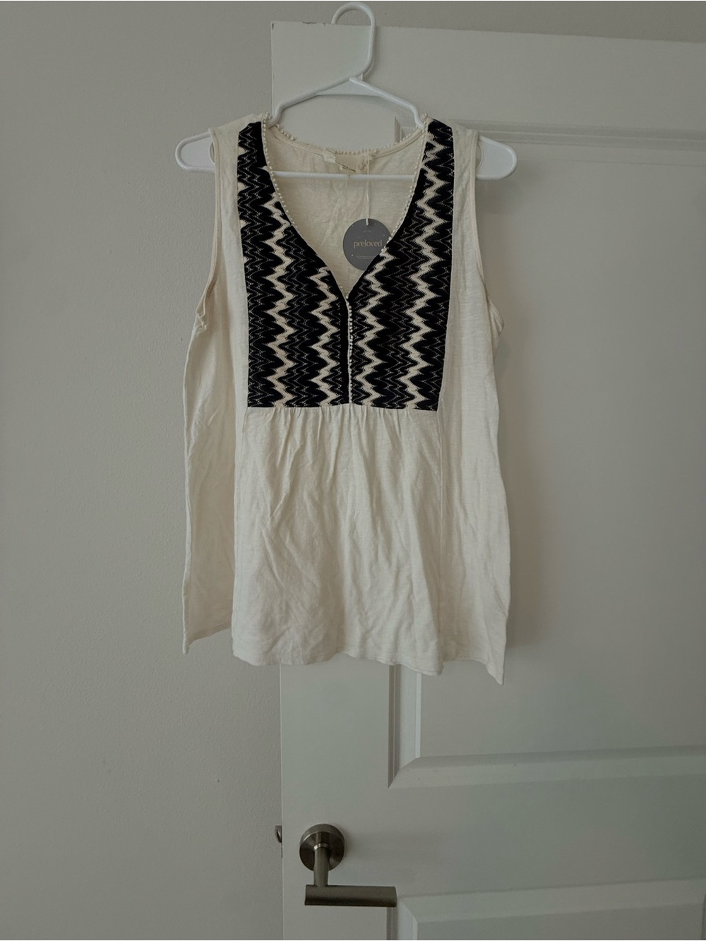 Vince Camuto Cream Sleeveless Camisole with Black Zigzag Embroidered V-Panel